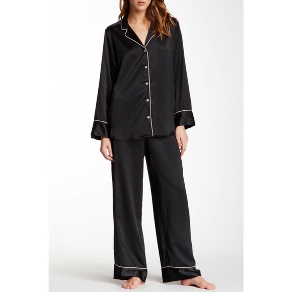 NATORI Satin Pajama Set - Picture 1 of 9